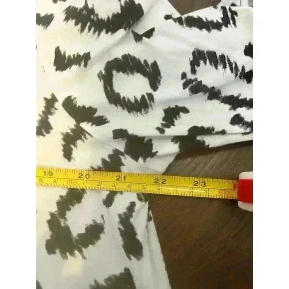Seed to Style Women’s L Black White Animal Print Organic‎ Cotton Long Sleeve Top - Picture 7 of 9